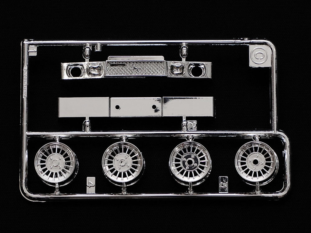 Tamiya 24365 Toyota Soarer 2000VR Turbo 1/24 – immagine 9