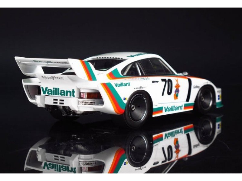Beemax 24015 Porsche 935K2 1977 Version DRM (1/24) – immagine 3