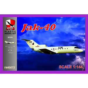 Grand modèle 1440072 Yak-40 UN 1/144