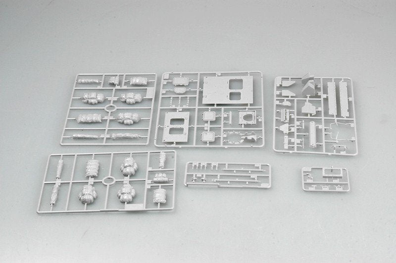 Trumpeter 00375 Stryker Véhicule blindé léger ICV (1/35) – image 5