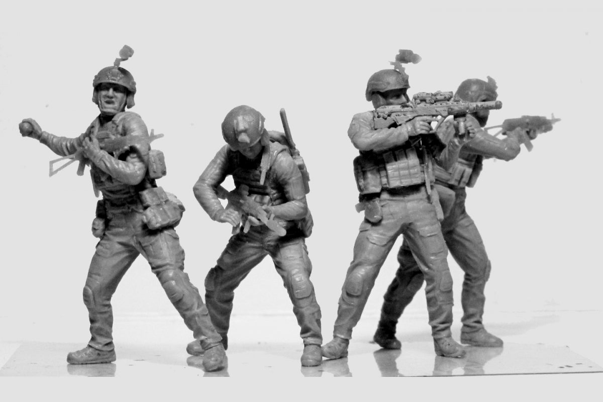 ICM 35754 Toujours les premiers, Troupes d&amp;#39;assaut aéroportées des forces armées ukrainiennes 1/35 – Bild 2