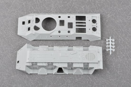 Trumpeter 01593 Véhicule blindé de transport de troupes russe BTR-70 en Afghanistan (1/35) – Bild 5