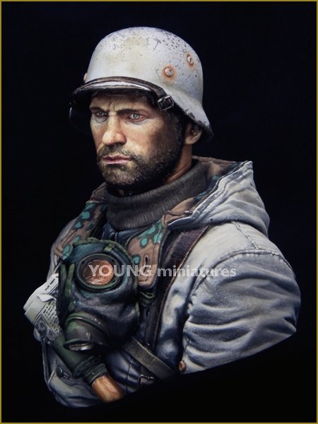 Young Miniatures YM1849 Motocycliste allemand Front de l&amp;#39;Est Seconde Guerre mondiale 1/10 – image 2