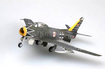 Hobby Boss 80259 F-86F-40 Sabre 1/72 – image 4