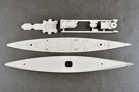 Trumpeter 06737 Cuirassé allemand Scharnhorst 1/700 – immagine 5