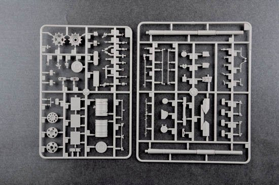 Trumpeter 05599 Char de combat principal russe T-72B/B1 (avec blindage réactif Kontakt-1) (1/35) – image 16