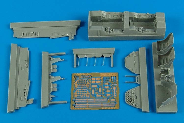 Ensemble de cockpit Aires 4576 T-28 Trojan 1/48 Roden