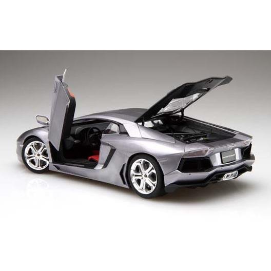 Aoshima 00142 LAMBORGHINI AVENTADOR LP700-4 DÉTAIL DU MOTEUR 1/24 – immagine 2