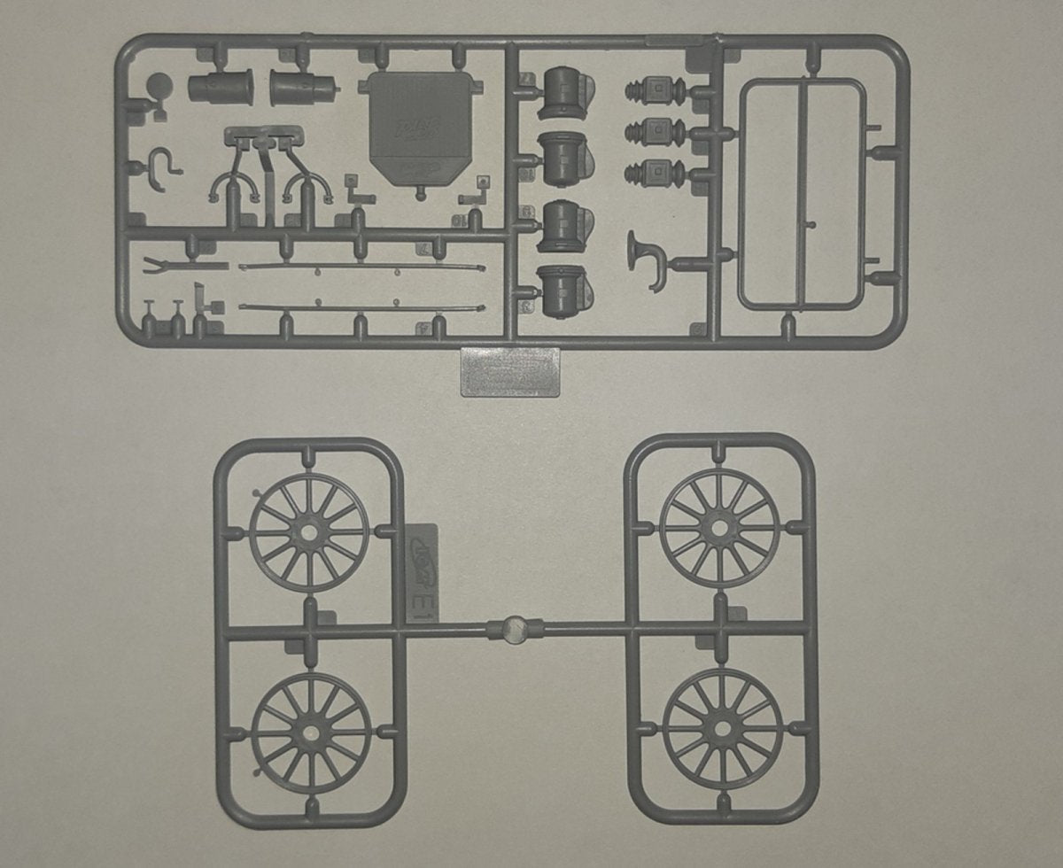 ICM 24016 Modèle T 1912 Roadster Commercial 1/24 – image 3