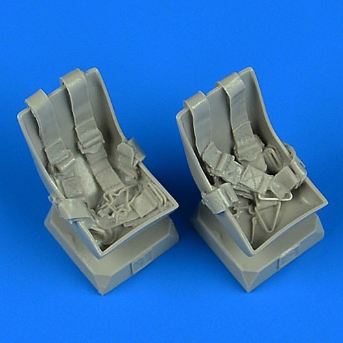 Sièges Quickboost QB32219 Bucker Bu 131 avec ceintures de sécurité ICM 1/32