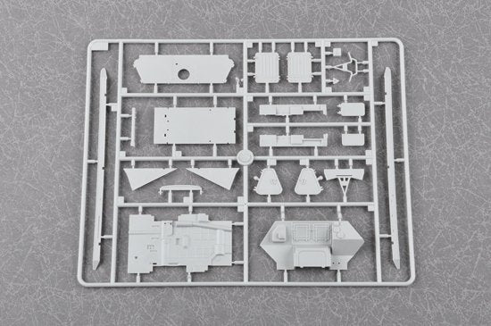 Trumpeter 01593 Véhicule blindé de transport de troupes russe BTR-70 en Afghanistan (1/35) – Bild 6