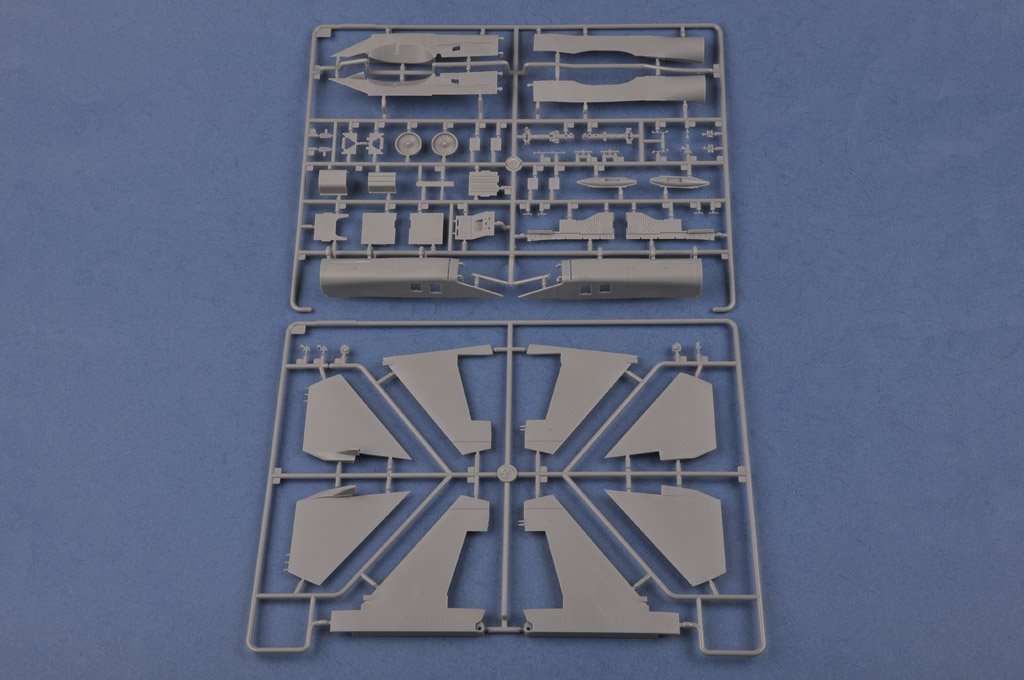 Hobby Boss 81756 Chasseur-bombardier russe Su-34 Fullback 1/48 – image 7