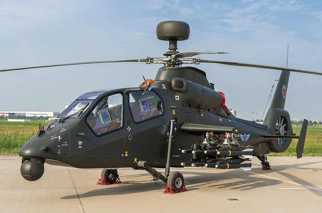 Trumpeter 05851 Z-19G Light Scout/Attack Helicopter 1/48