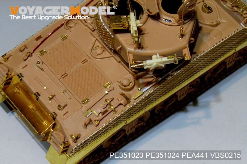 Maquette Voyager PE351023 WWII US M4A3 (76) en version de base avec réservoir central pour MENG TS-043 1/35 – image 10