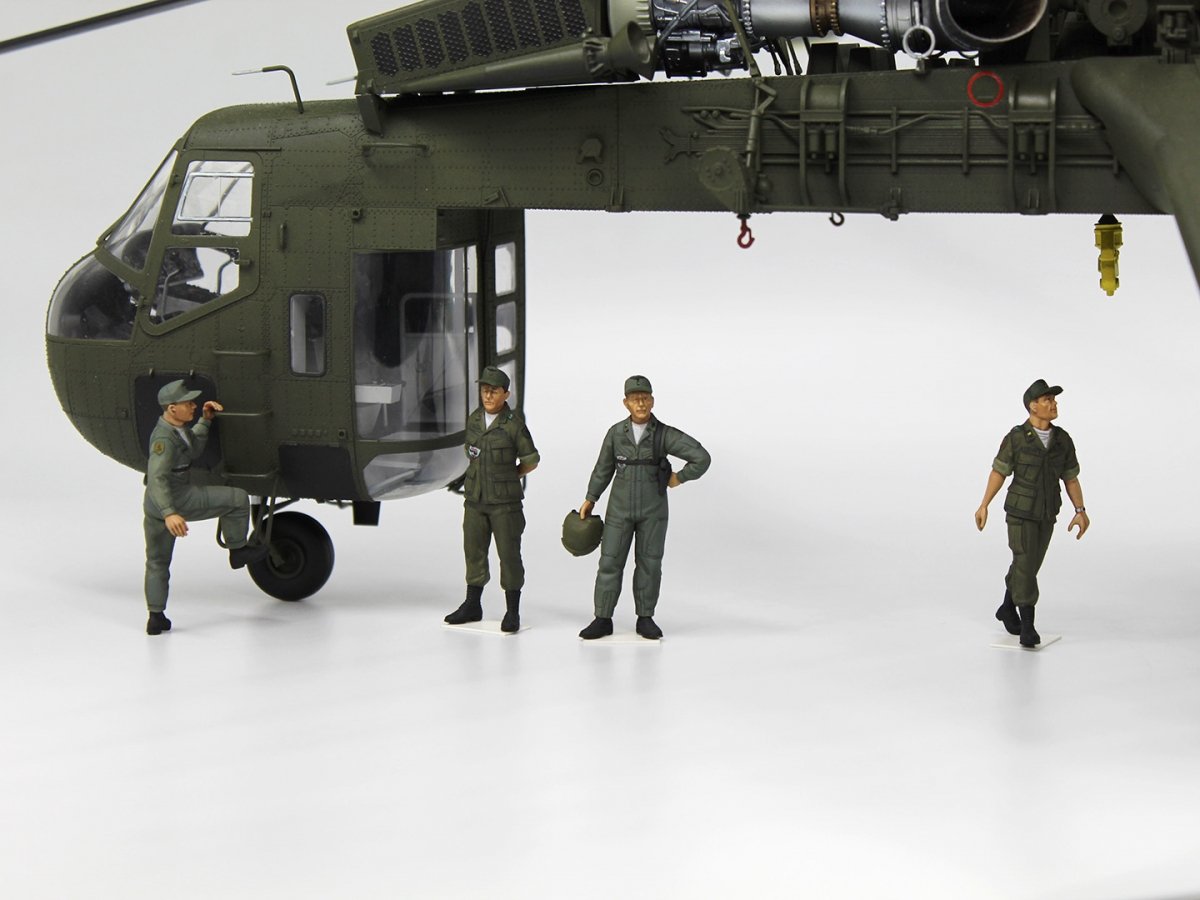 ICM 53101 Pilotes d&amp;#39;hélicoptères américains (années 1960-1970) 1/35  – immagine 14