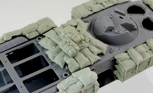 Panzer Art RE35-693 Blindage de sacs de sable pour BTR-80 ukrainien 1/35 – immagine 8