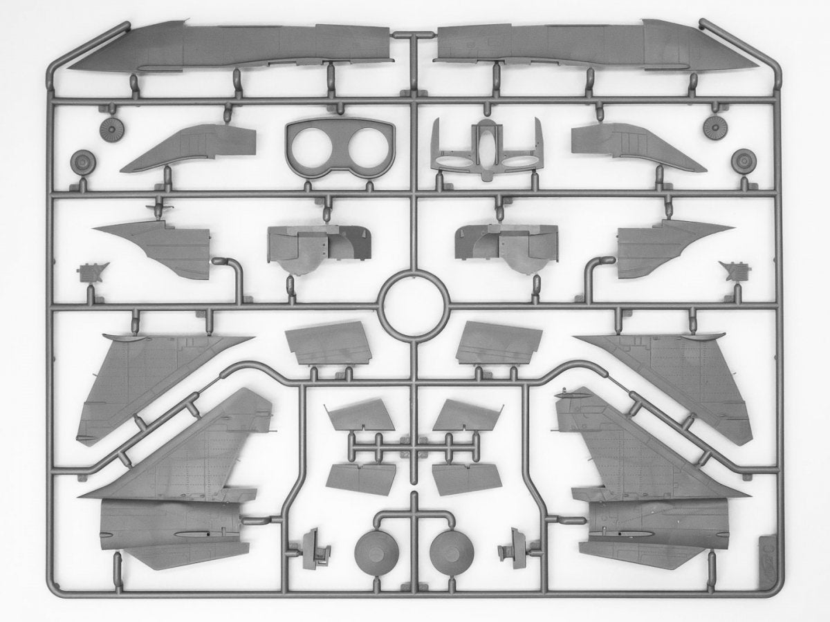 ICM 72178 MiG-25PU Avion d&amp;#39;entraînement soviétique 1/72 – image 8