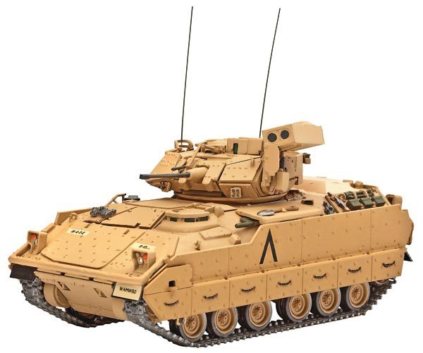 Revell 03185 M2A2 Bradley 1/72 – image 2