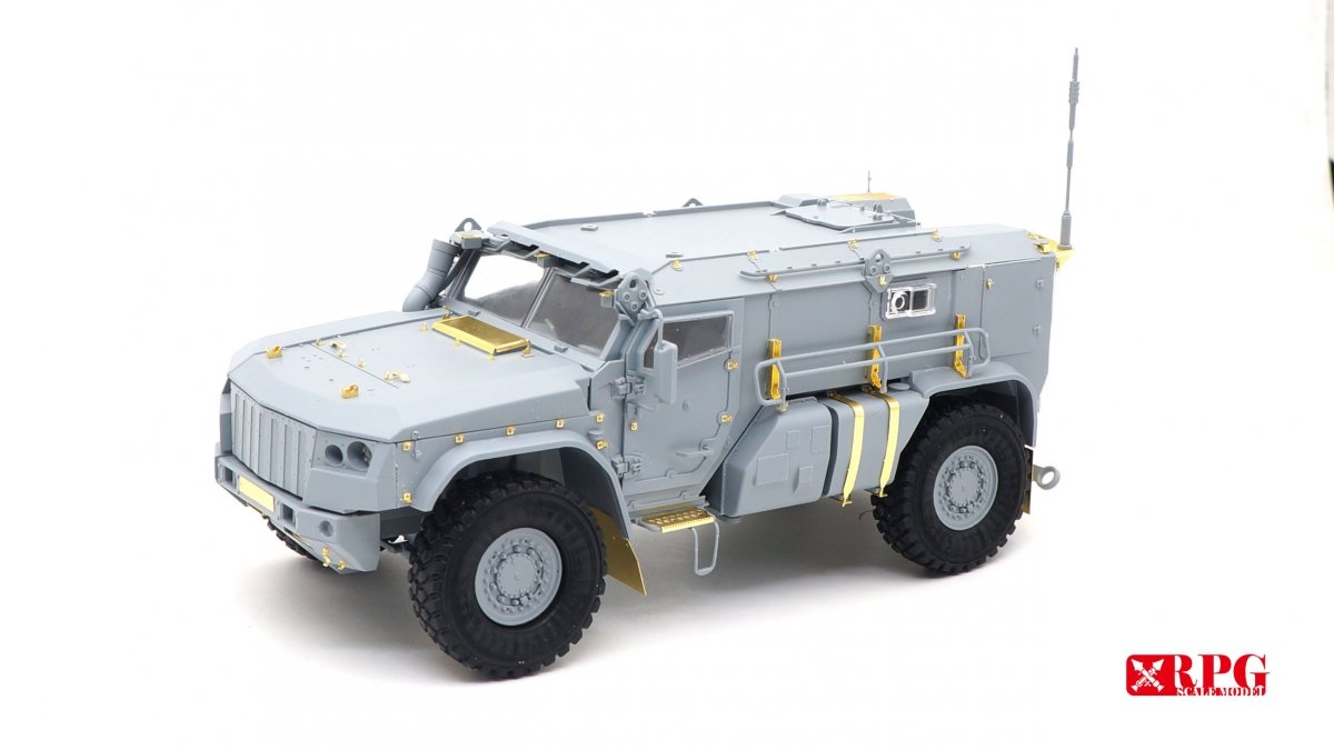 RPG Modèle 35021 KAMAZ K-4386 Typhoon-VDV Véhicule blindé protégé contre les mines Type initial 1/35  – immagine 3