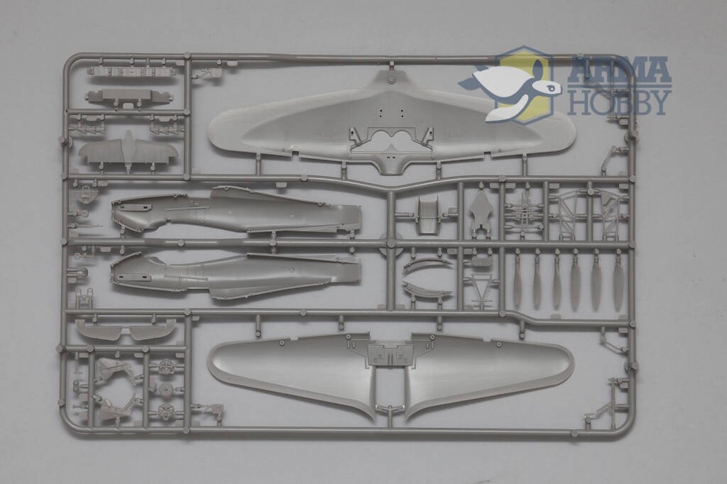 Arma Hobby 70025 Hurricane Mk I Front de l&amp;#39;Est - Édition limitée 1/72  – image 6