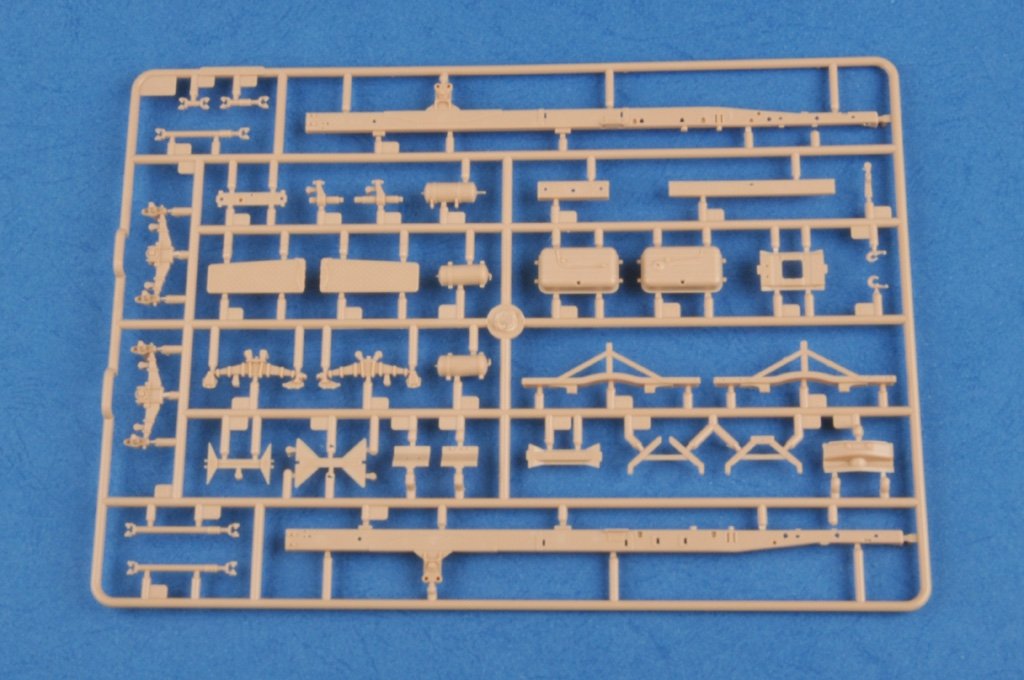 Hobby Boss 83845 ZIS-151 russe (1/35) – immagine 8