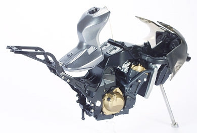 Tamiya 14084 Kawasaki Ninja ZX-12R 1/12 – image 7