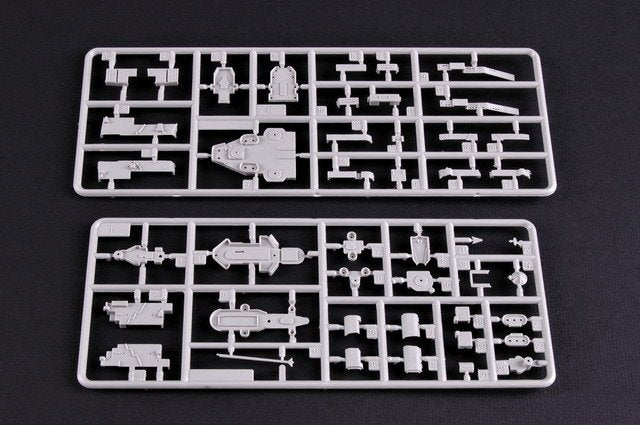 Trumpeter 05726 USS PITTSBURGH CA-72 1/700 – image 7