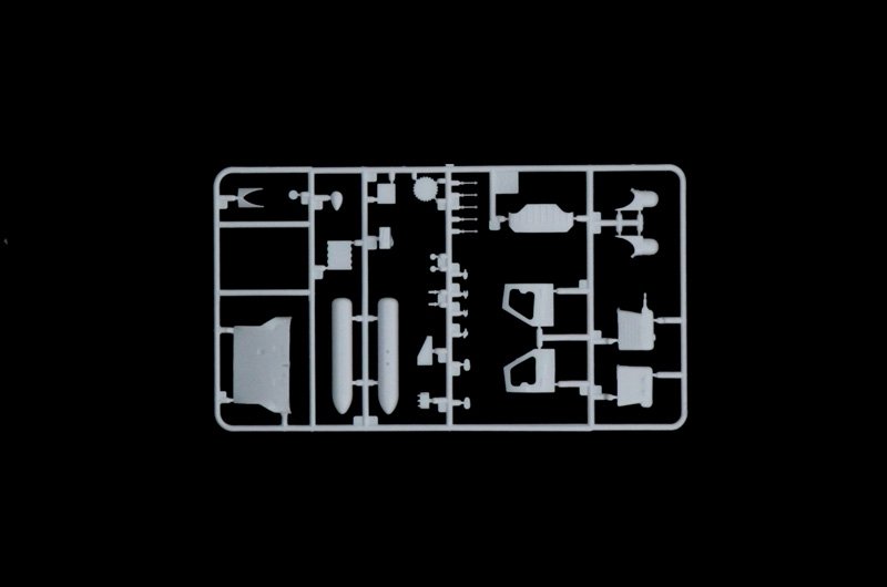 Italeri 2741 HH-60J Garde côtière américaine (1/48) – Bild 8