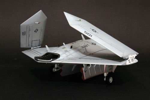 Freedom 18001 US Navy UCAS X-47B 1/48 – immagine 7