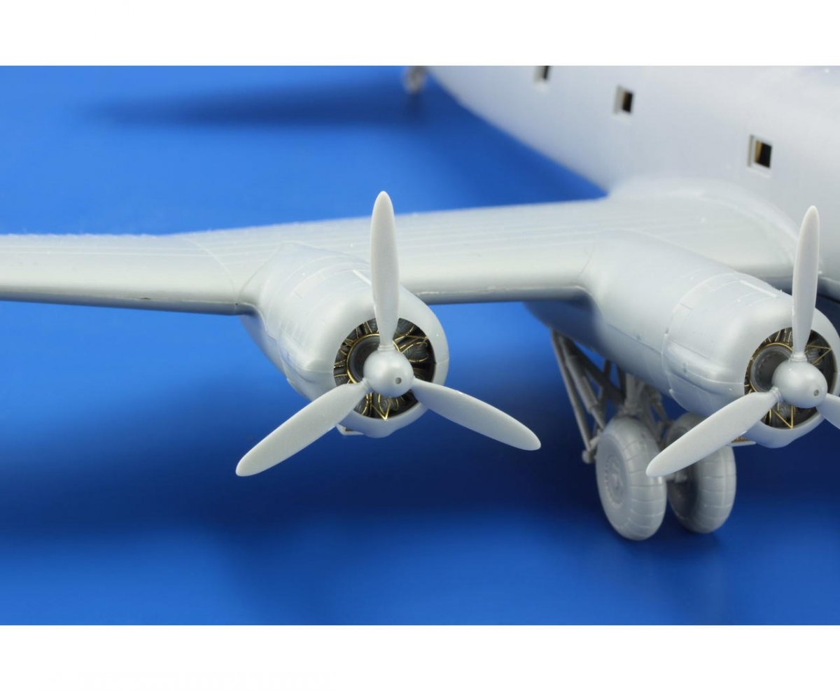 Eduard 72579 Fw 200C extérieur 1/72 TRUMPETER – immagine 6