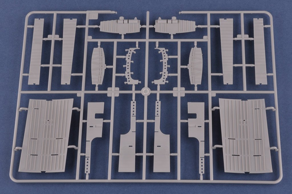 Hobby Boss 83211 B-24J Liberator 1/32 – image 17