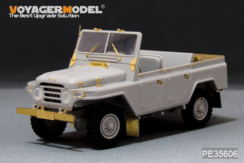 Jeep militaire Voyager Model PE35606 PLA BJ212 pour TRUMPETER 1/35 – immagine 3