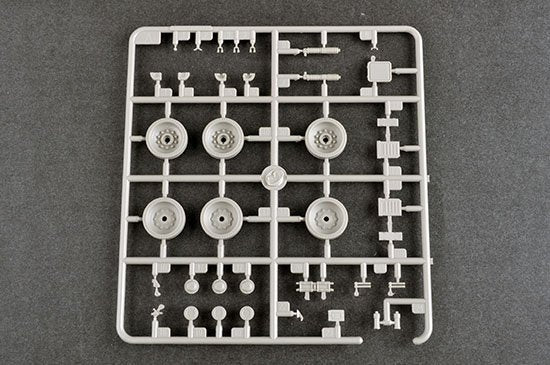 Trumpeter 09588 Char de combat principal russe T-80BVM (Corps des Marines) 1/35 – image 15