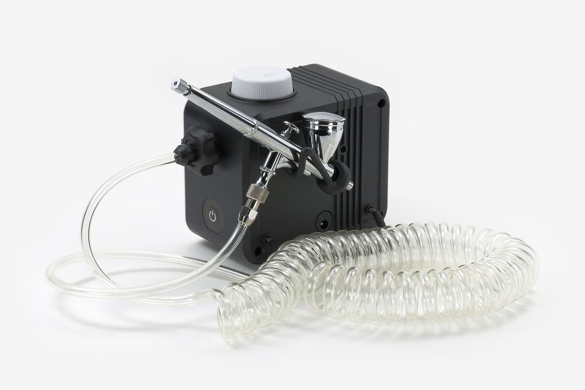 Compresseur d&amp;#39;air Tamiya 74563 SPRAY-WORK ADV. avec aérographe Sparmax SX 0.3D – immagine 2