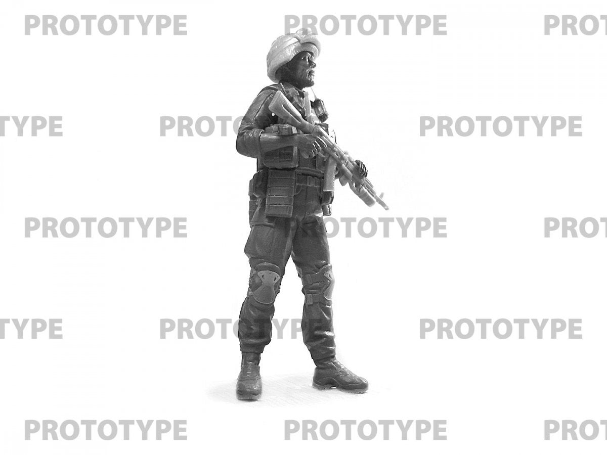 ICM 16104 Soldat des Forces armées ukrainiennes 1/16 – imagen 4