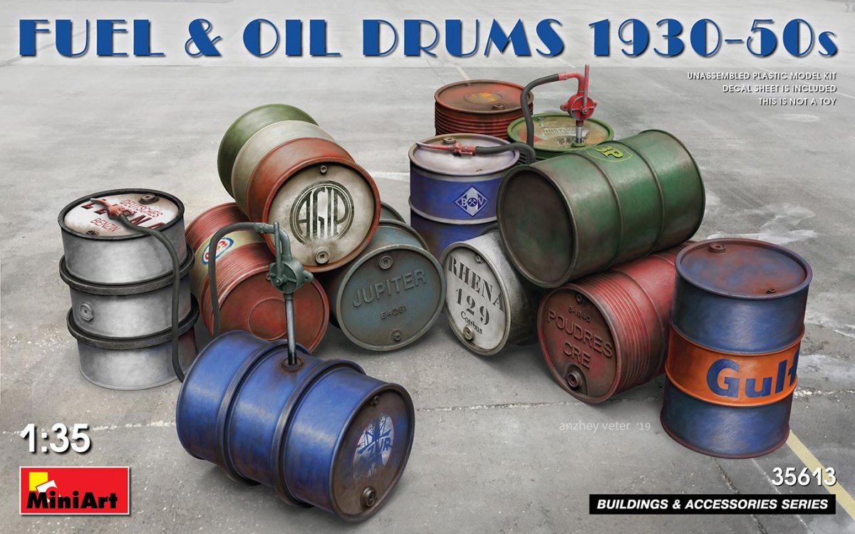 MiniArt 35613 Fûts de carburant et d&amp;#39;huile, années 1930-1950, échelle 1/35