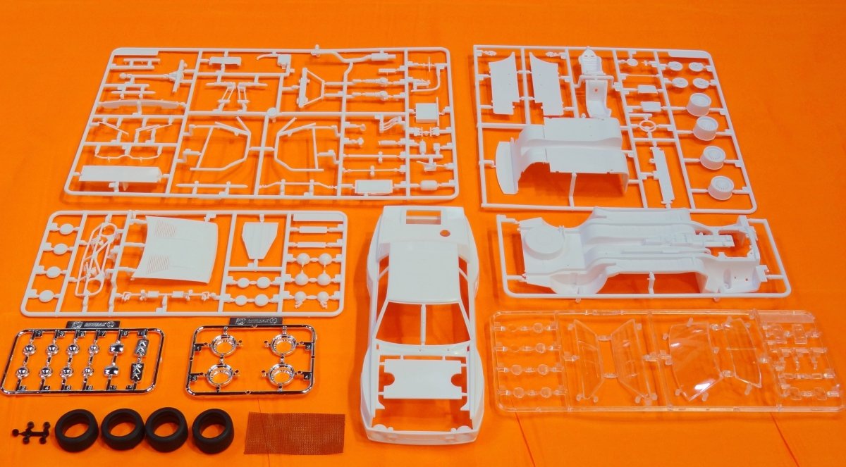 Beemax 24011 Toyota TA64 Celica &amp;#39;84 VERSION RALLYE DU PORTUGAL (1/24) – imagen 6