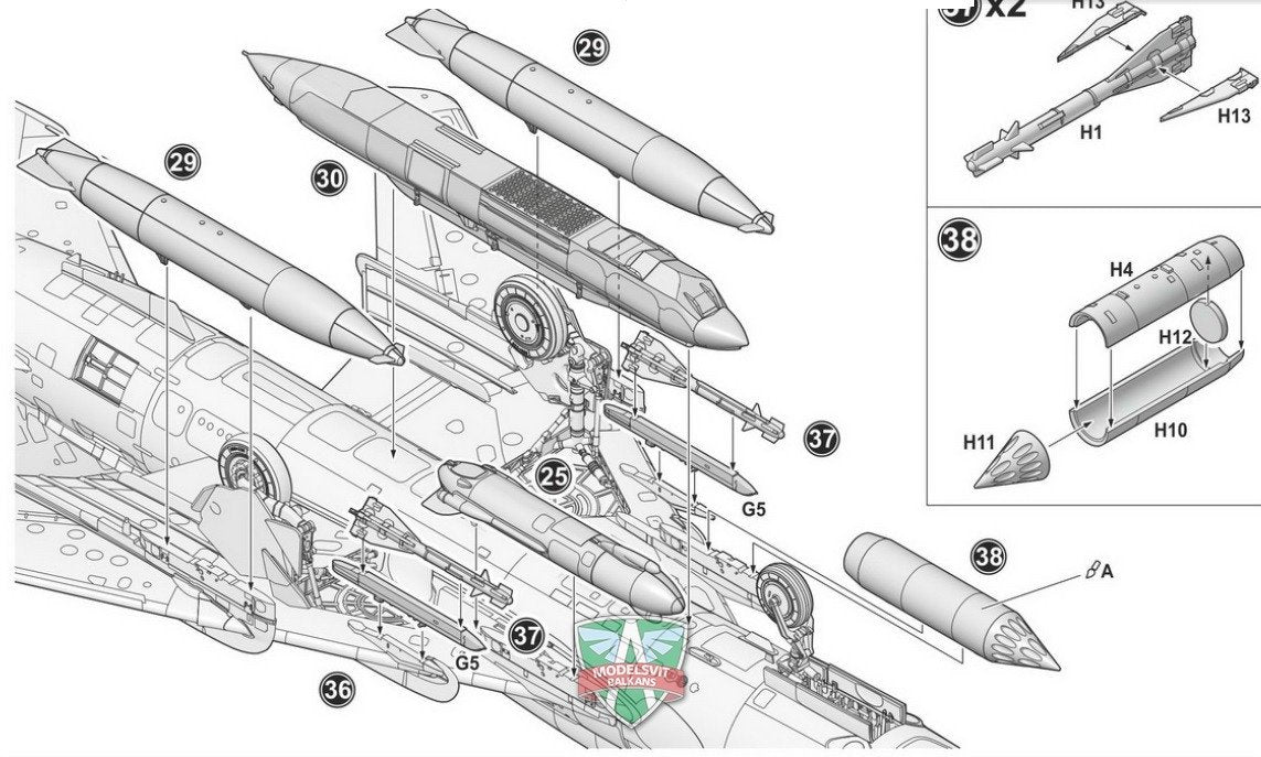 Maquette Modelsvit 72048 Su-17M3R Chasseur-bombardier de reconnaissance 1/72 – image 4