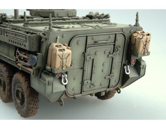 Trumpeter 00398 Armée des États-Unis M1131 Stryker FSV (1/35) – image 6