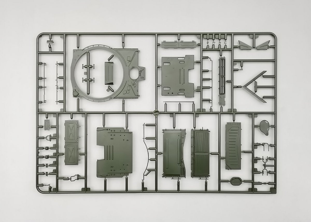 Maquette Amusing Hobby 35A050 du char de combat principal russe T-90A, intérieur complet, échelle 1/35 – image 6