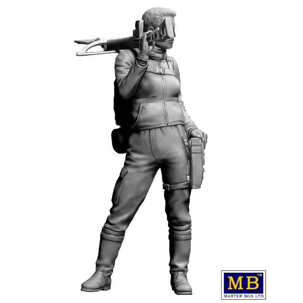 Master Box 35214. Fiction post-apocalyptique. Série Bataille du Désert. Clan du Crâne - Raid longue distance. Kit n° 2. Un nouveau chef. Hanna 1/35 – image 4