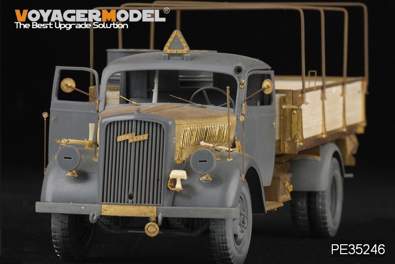 Maquette Voyager PE35246 Camion cargo allemand Opel Blitz 3t 4x2 / Benne peu profonde (pour TAMIYA 35291) 1/35 – image 3
