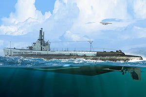 Hobby Boss 83524 Sous-marin de l&amp;#39;US Navy « Little Shark » SS-212 1944 1/350