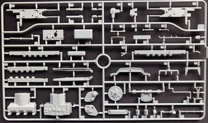 Maquette Thunder 35400 ChTZ S60 Stalinetz russe au 1/35 – image 4
