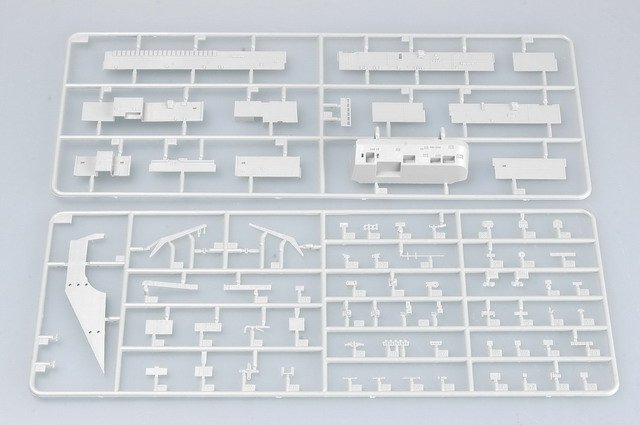 Trumpeter 05753 USS Dwight D.Eisenhower CVN-69 1978 1/700 – zdjęcie 13