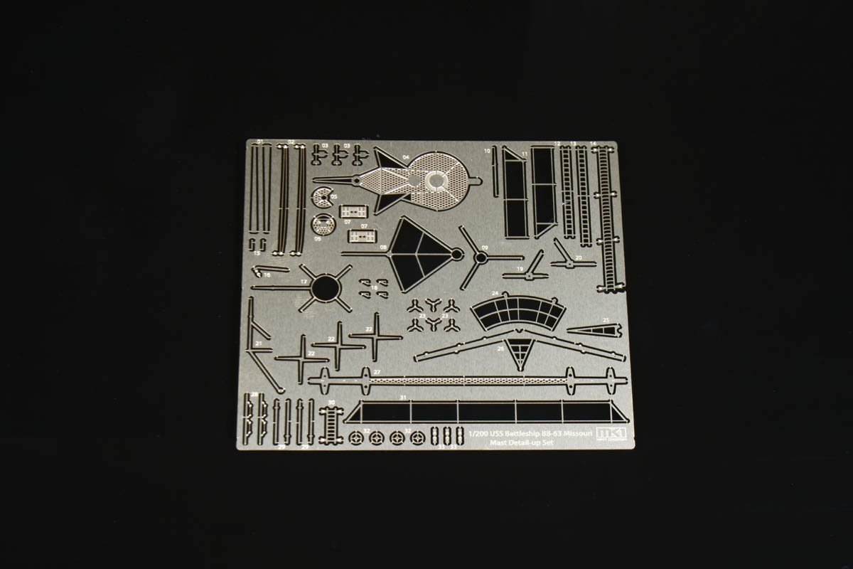 MK1 Design MS-20004 USS MISSOURI MAST DETAIL-UP SET 1/200 – immagine 3