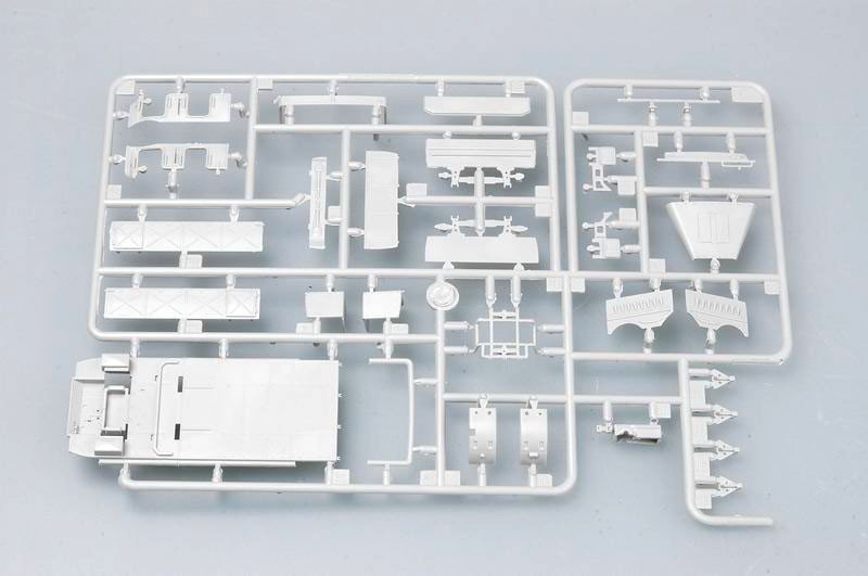 Trumpeter 07275 Semi-chenillé allemand Sd.Kfz.9 (18t) Remorque Sd.Ah.116 (1/72) – image 7