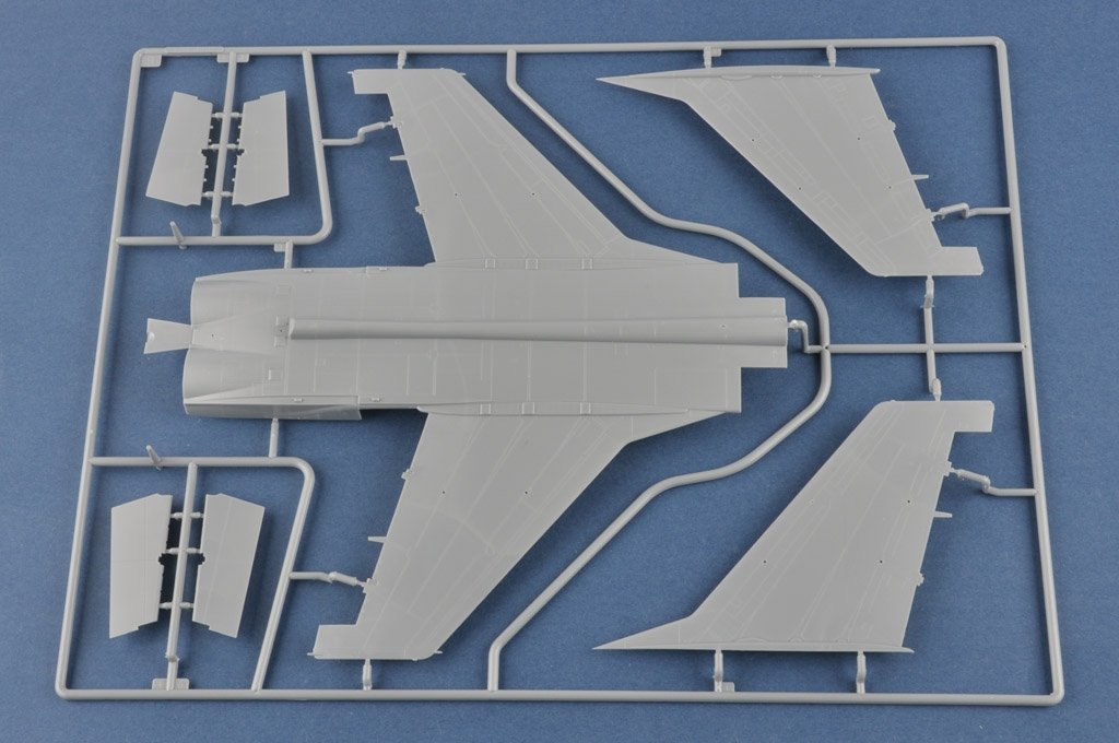 Hobby Boss 81770 MiG-31BM. w/KH-47M2 1/48 – zdjęcie 4