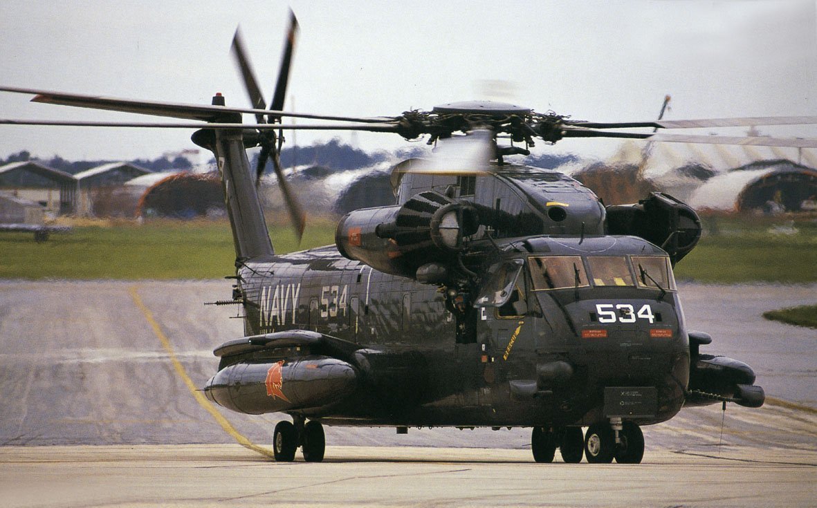 Fujimi 722832 F-5 Sikorsky RH-53D Décrochage en mer. (1/72)