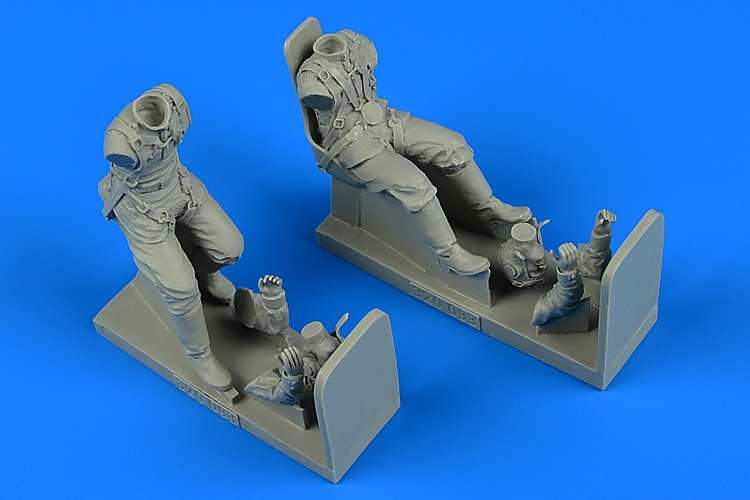Aerobonus 320093 Pilote et mitrailleur soviétiques de la Seconde Guerre mondiale pour Il-2m3 Sturmovik avec siège pour Trumpeter 1/32